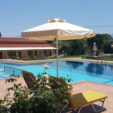 Androulakis Apartments Йеранион Экстерьер фото