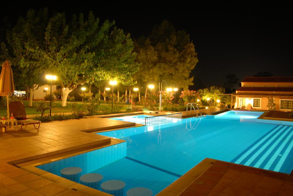 Androulakis Apartments Йеранион Экстерьер фото