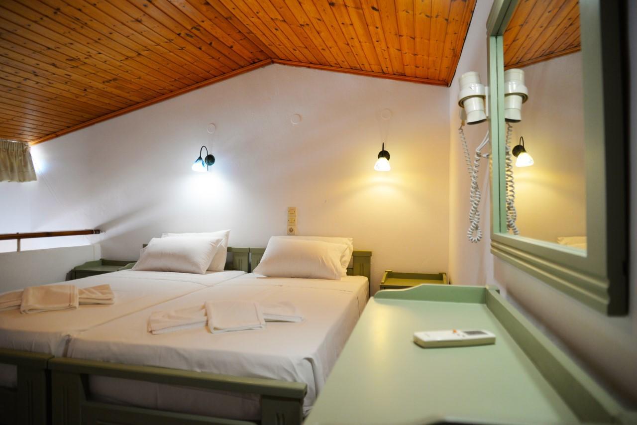 Androulakis Apartments Йеранион Экстерьер фото